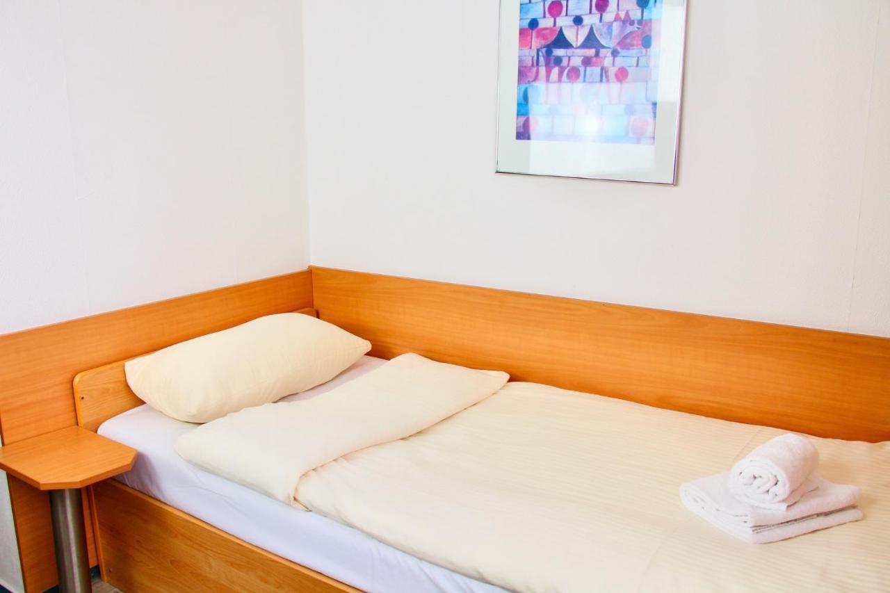 Parkhotel Viktoria เฟลเทน ภายนอก รูปภาพ